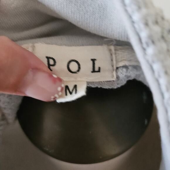 Stylish POL Grey Cropped 1/4 Zip Sweater - Size Medium - Picture 5 of 6